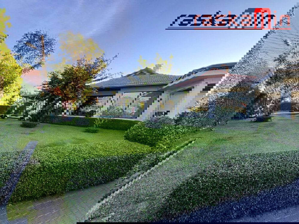 รูป KT0244📲LineID @556ryccg🏡บ้านนาเกลือ12🏰ใกล้ปราสาทสัจธรรม ที่ดิน 299ตรว บ้าน 220ตรม 3ห้องนอน 🏊สระว่ายน้ำ🌳สวนกว้างมาก - รูปที่ 3/15