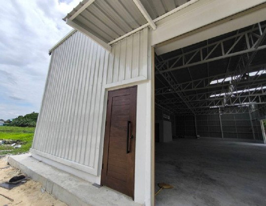 รูป ให้เช่าโกดัง  ทำเลกรุงเทพกรีฑาตัดใหม่ / ซอยกรุงเทพกรีฑา 32 / พื้นที่โกดัง 288 ตารางเมตร /บนพื้นที่ดิน 175 ตารางวา / รถเทลเลอร์ เข้าออกได้ - รูปที่ 3/10