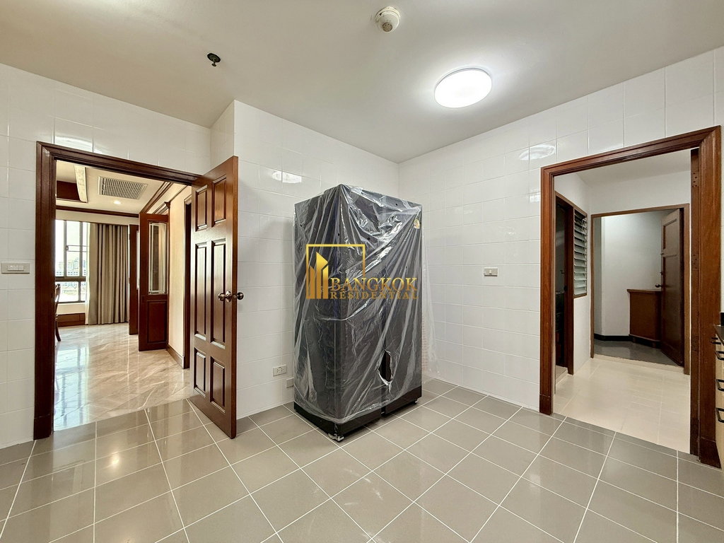 picture Ruamsuk Condominium | Elegant 3 Bed in Phrom Phong - BR60018CD - 12/47