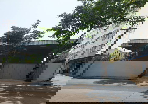 ให้เช่า โกดังรีโนเวทใหม่ ถนน พุทธบูชา บางมด พื้นที่ใช้สอยรวม 1,870 ตรม. รถใหญ่เข้าออกได้