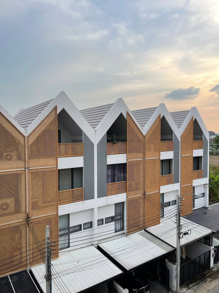 รูป ขาย เช่าทาวน์โฮม 4 ชั้นเดอะลอฟท์ บาย ไอ-เซน ลาดพร้าว 71 พร้อมเข้าอยู่ ทำเลดีใกล้Central EastVille - รูปที่ 2/15