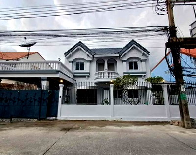 เช่าโฮมออฟฟิศ ซอยปุณณวิถี (สุขุมวิท 101)  : ให้เช่าบ้านเดี่ยว / Home Office ทำเล สุขุมวิท 101/1 / ซอยวชิรธรรมสาธิต 55 / ใกล้ ตลาดมหาสิน / ใกล้ BTS ปุณณวิถี / เหมาะเป็น Home office จดบริษัทได้