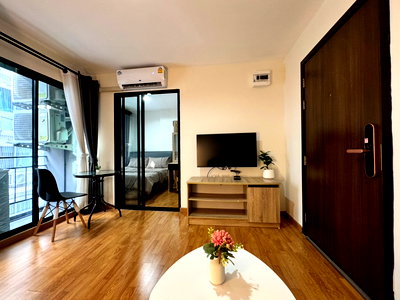 ขายคอนโด : 🔥 ขายคอนโดพร้อมผู้เช่า ลงทุนได้ทันที! 🔥 📍 Veladee Residence Saphan Khwai คอนโด Low-Rise บรรยากาศเงียบสงบ เป็นส่วนตัว 