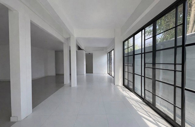 รูป HR3347เช่าอาคาร 3 ชั้น แปลงมุมเนื้อที่กว้าง 46 ตร.ว.หมู่บ้านอารียา บริดจ์ บางนา - รูปที่ 6/8