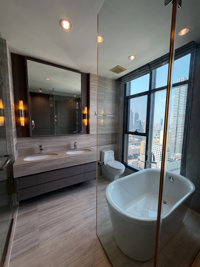 รูป Best Price 💗 ขาย The Diplomat Sathorn ห้องมุม ชั้นสูง วิวสวยมาก ราคาดีสุดๆ พร้อมเข้าอยู่ DS2624 | Line @Dstay - รูปที่ 7/11