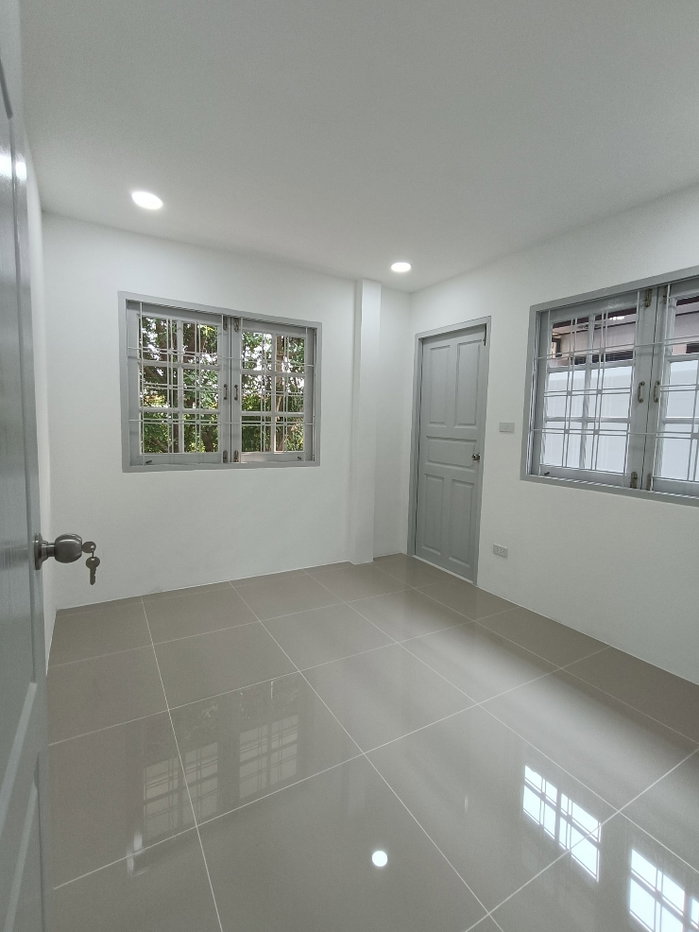 รูป ลำลูกกา  คลองสอง หมู่บ้านภัทรทรัพย์ คลองสอง  ใกล้คูคต  นัดชมบ้าน  085-318-6868​ คุณวา - รูปที่ 22/28