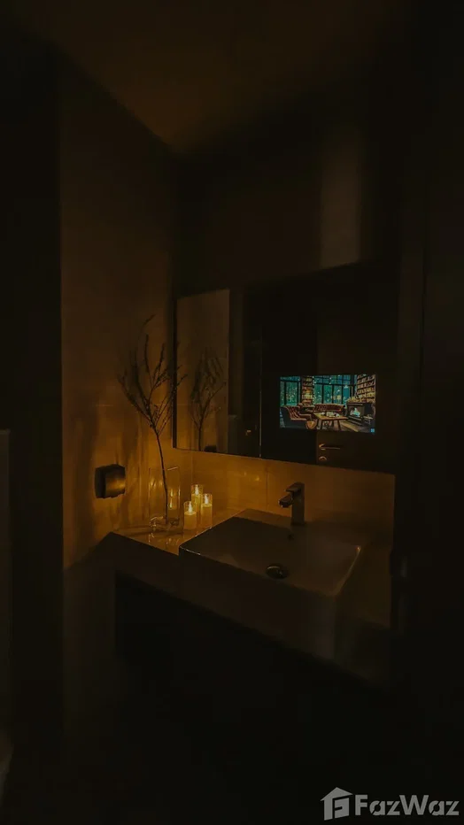 picture 𝑷𝒂𝒓𝒌 𝑶𝒓𝒊𝒈𝒊𝒏 𝑻𝒉𝒐𝒏𝒈𝒍𝒐𝒓 6137522 - 10/25