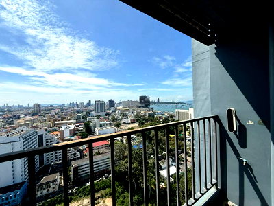 Condos for rent Central Pattaya Road : ⛵ Cetnric sea ⛵ Sea & City view / 24F / 1bedroom >> THB18,000/month彡