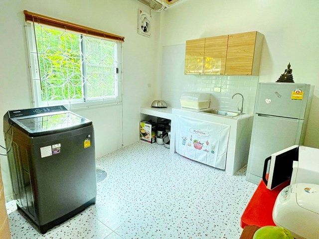 รูป ใกล้ ม.มหิดล นครสวรรค์ 800 ม. บ้านใหม่ 2 ชั้นสภาพสวย 3 นอน วัดเขาทอง 600 ม. พยุหะคีรี 3 น้ำ 50 ตร.ว. 200 ตร.ม.พร้อมเฟอร์ฯ ตลาดเขาทอง 900 ม - รูปที่ 6/8