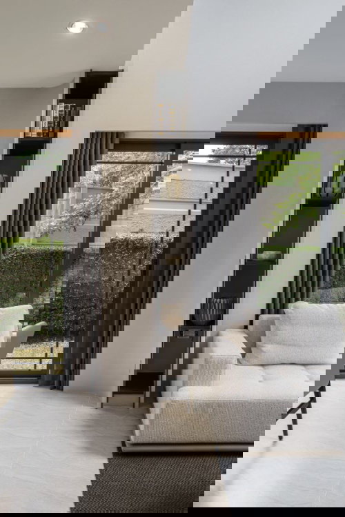 รูป 🏡 รหัส TH069 | ให้เช่าทาวน์โฮมหรู 3 ชั้น Baan Klang Muang Classe Sukhumvit 77 แปลงมุมหน้ากว้าง 10 เมตร เฟอร์ครบ พร้อมเข้าอยู่ เม.ย. 69 นี้! - รูปที่ 2/20