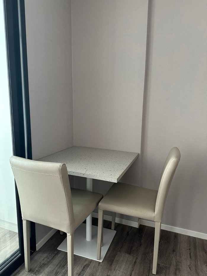 picture There is furniture in this room - 19/24
