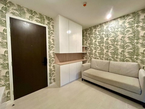 The Prodigy Condo near MRT Bang Khae size 30 sq m., 25th floor.