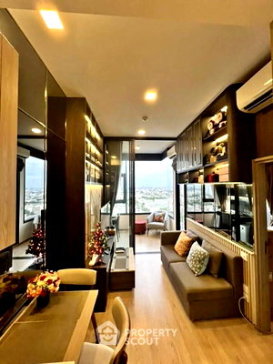 Condos for rent Kasetsart University : 1-BR Condo at Centric Ratchayothin near BTS Ratchayothin (ID 2572586)