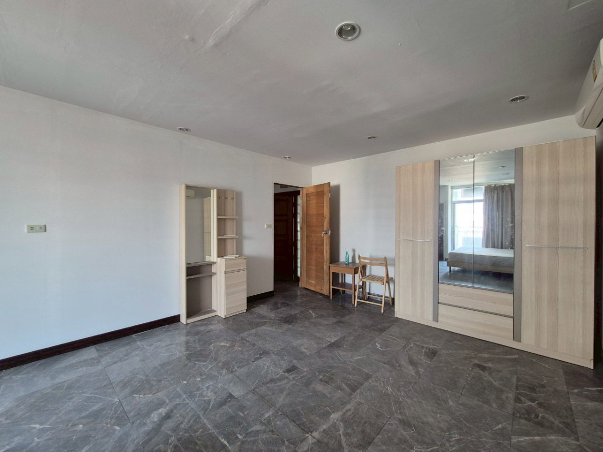 รูป ให้เช่าห้องแต่งพร้อม เฟอร์ครบ ห้องใหญ่ วิวดี ราคาถูก ใกล้ ARL และ MRT สถานีหัวหมาก - รูปที่ 3/10