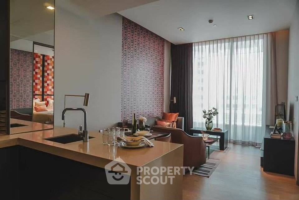 รูป คอนโด 1-ห้องนอน ที่ ศาลาแดง วัน ใกล้ MRT สีลม (ID 2390963) - รูปที่ 2/7