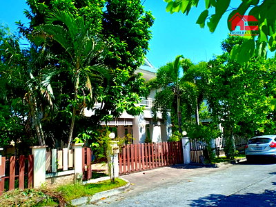 เช่าบ้านเดี่ยว ตลาดปลาบางแสน : ให้เช่าบ้านเดี่ยว 2ชั้นเนื้อที่ 72ตร.ว 4ห้องนอน 4ห้องน้ำ เฟอร์ครบ (โครงการติดชายหาด)ถนนสุขุมวิท-บางแสน ใกล้ตลาดหนองมน ราคาเช่า 40,000 บ/ด