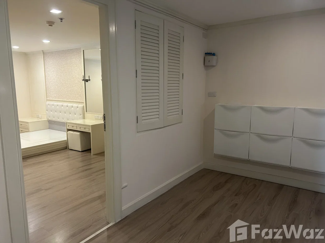 รูป Exquisite 180 sqm at The Emporio Place Sukhumvit 24 6124080 - รูปที่ 13/16