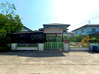 บ้านเดี่ยว ปทุมธานี : ขายบ้าน 2 ชั้น บ้านสวนศรีปทุม หนองเสือ คลอง 11 ปทุมธานี เนื้อที่ 63 ตรว 3นอน 2น้ำ ต่อเติมโรงรถแล้ว