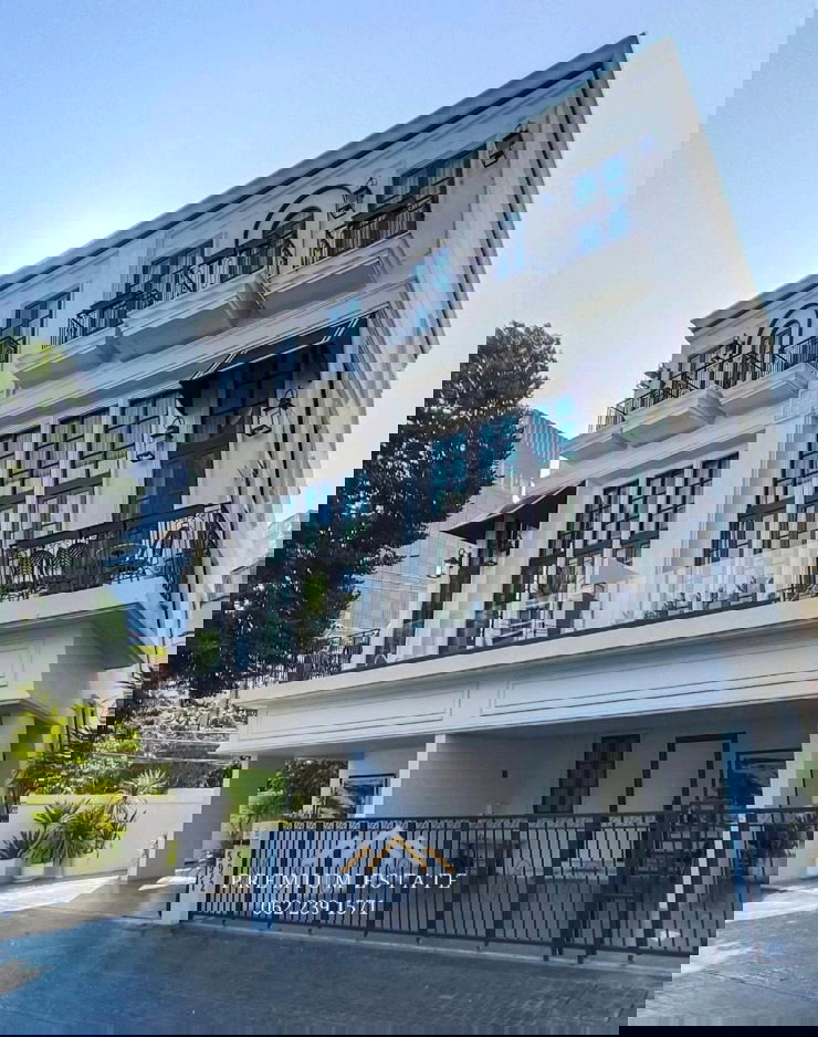 ขายบ้านเดี่ยว : Luxury Home บ้านหรูสุขุมวิท ตกแต่งครบ พร้อมเข้าอยู่ | สุขุมวิท 67 | 300 ตรม | BTS เอกมัยเพียง 500 เมตร