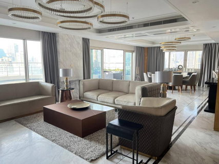 รูปภาพ Le Raffine sukhumvit 24 for rent & sale 