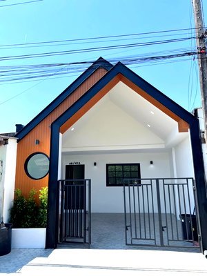 ทาวน์โฮม ภูเก็ต : ขาย ‼️ บ้านเคหะสิเหร่ ซอย 11  รีโนเวทใหม่ ✨ 2 ห้องนอน 2 ห้องน้ำ พร้อมที่จอดรถ Agent Welcome  🥰