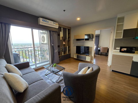 Sale! Condo Plus 30 Meters, 2 bedrooms, 57 sq.m., 28th floor Selling for 4.19 million baht. #Great price. This price is only valid until April.