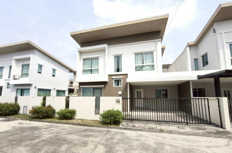 รูป ให้เช่าบ้านแฝด ม.คาซ่าแกรนด์ สวนเสือ ศรีราชา - รูปที่ 1/14