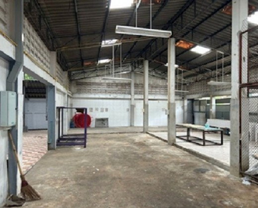 รูป ให้เช่าโกดัง โรงงาน พร้อมสำนักงาน พร้อมบ้านพัก / ซอยพัฒนาการ 76 พื้นที่ใช้สอย 1000 ตารางเมตร / รถใหญ่เข้าออกได้ จอดหน้าโกดัง - รูปที่ 2/14