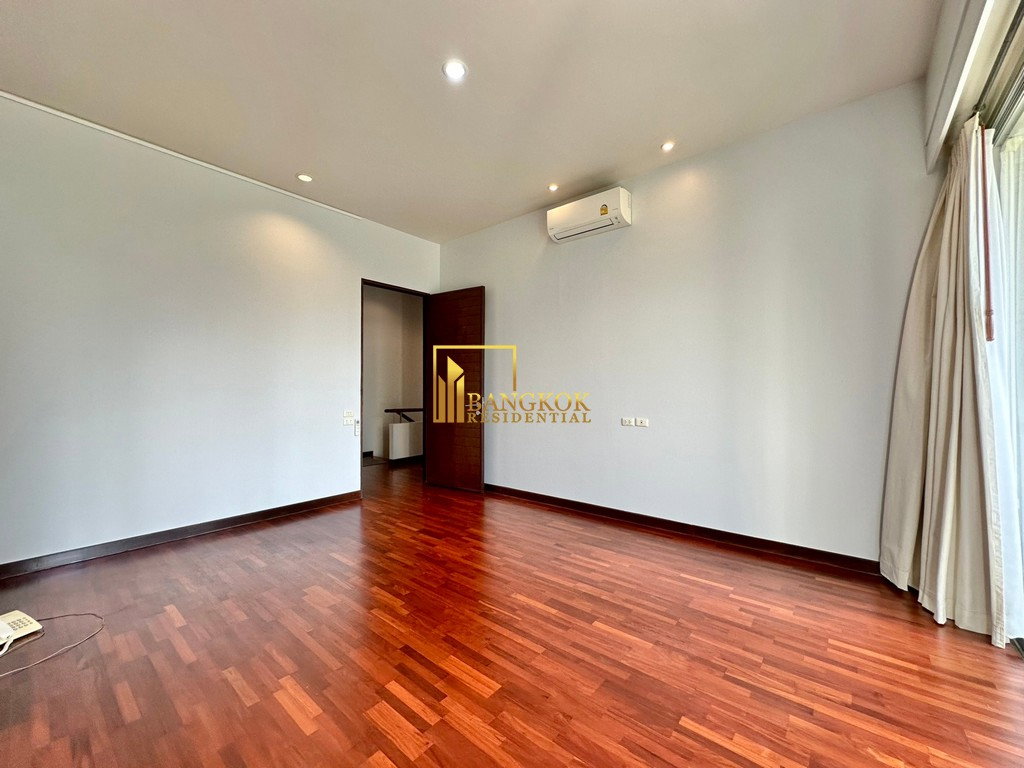 รูป Expansive 4 Bedroom Duplex Apartment For Rent in Thonglor - BR21050AP - รูปที่ 34/49