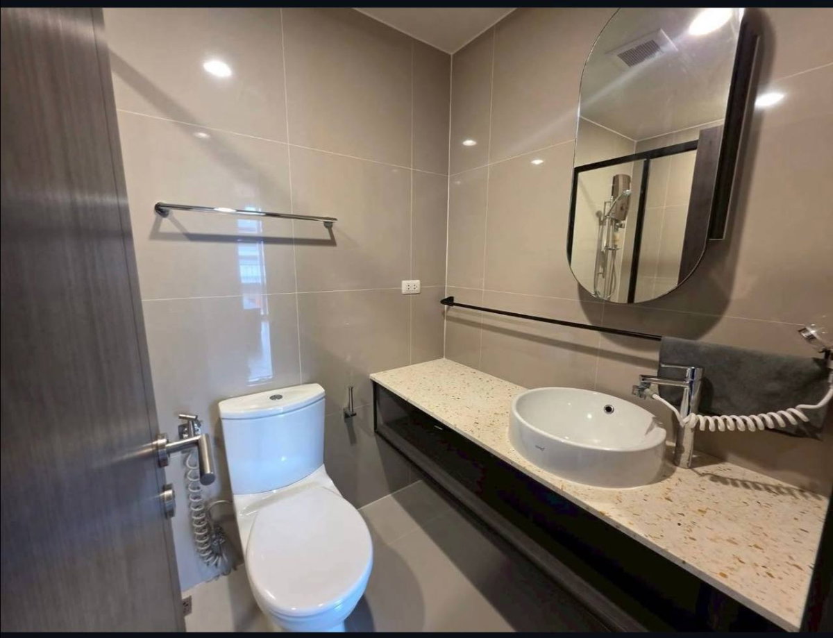 picture Maximum Privacy! XT Huai Khwang – No Shared Walls - 9/33