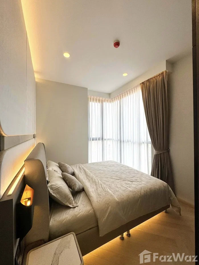 picture 𝑷𝒂𝒓𝒌 𝑶𝒓𝒊𝒈𝒊𝒏 𝑻𝒉𝒐𝒏𝒈𝒍𝒐𝒓 6137522 - 11/25