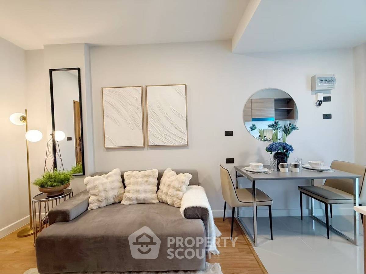 picture 2-BR Condo at Arise Condo At Mahidol in Pa Daet (ID 2199532) - 5/12