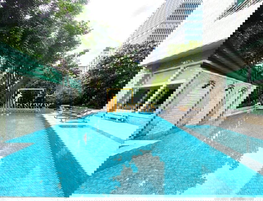 รูป Gorgeous 3 Bedroom Luxury Apartment For Rent in Phloenchit - BR21412AP - รูปที่ 32/42