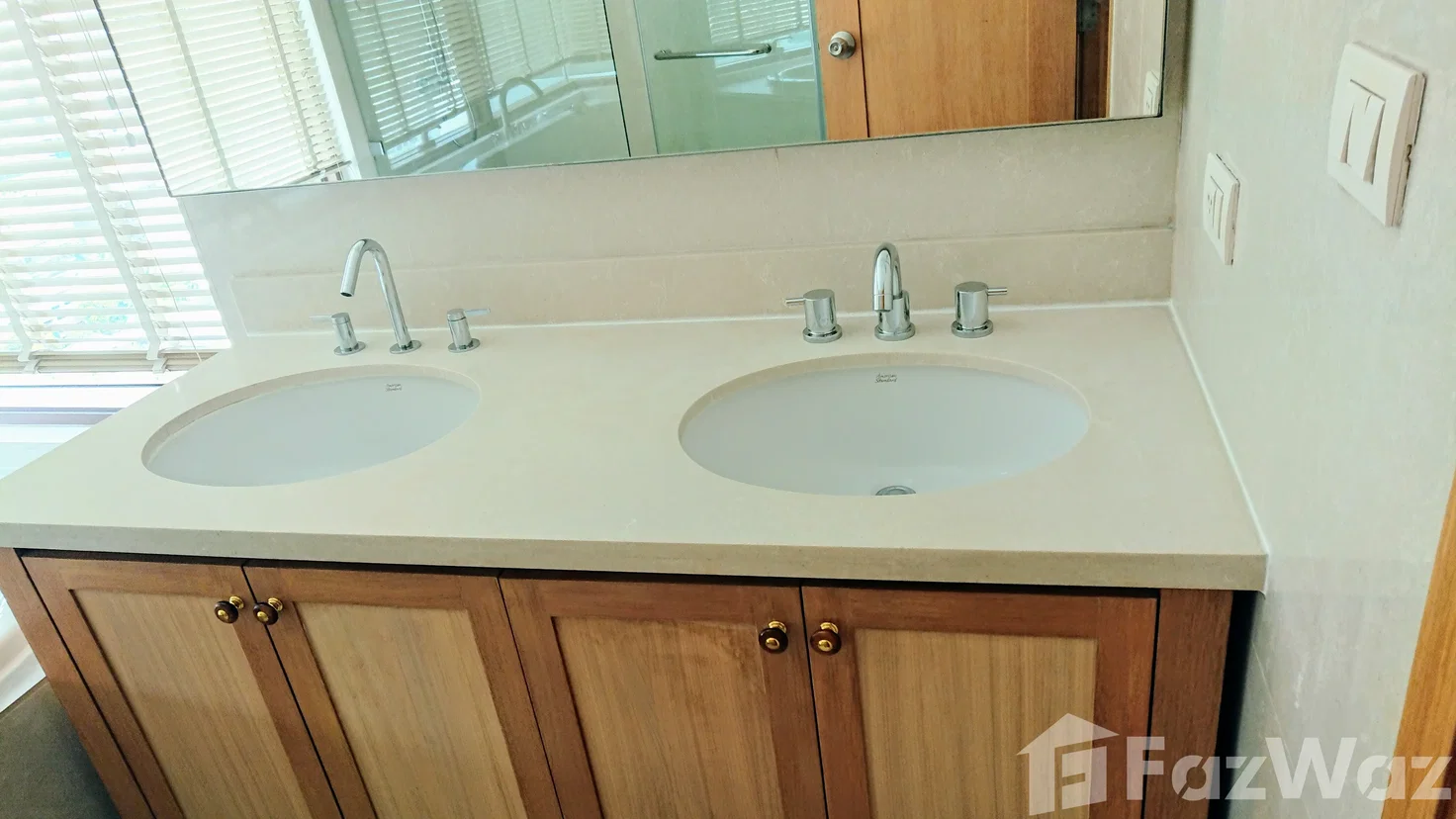 รูป คอนโดให้เช่า 2 ห้องนอน ในโครงการ ดิ เอ็มโพริโอ เพลส 6135306 - รูปที่ 26/29