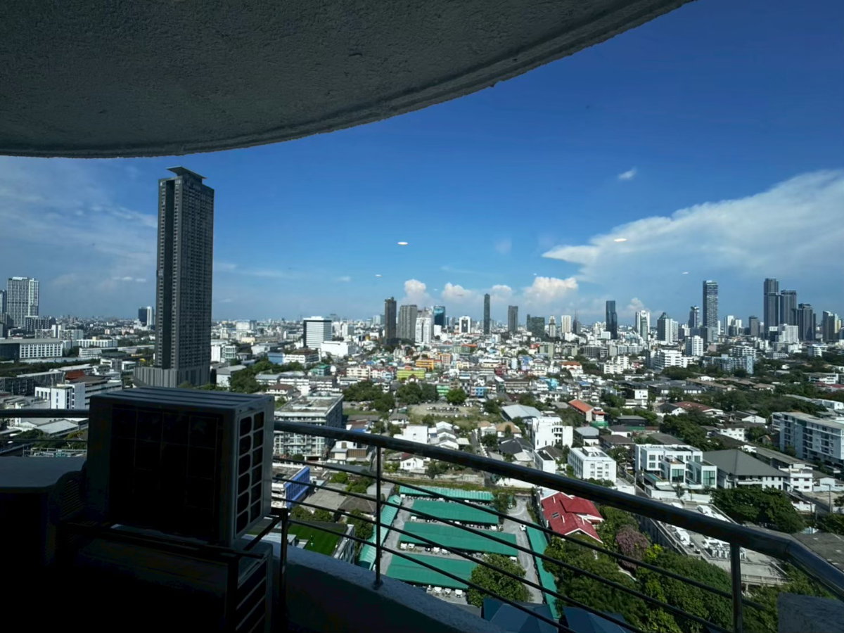 รูป Best Price 🔥ให้เช่า Supalai Place Sukhumvit 39 ห้องสวยมาก ตกแต่งเฟอร์ครบ ชั้นสูง วิวเมือง | Code DS2154 Line : @Dstay - รูปที่ 12/12