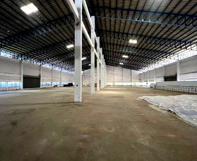 เช่าโรงงาน วิทยาลัยการอาชีพพระสมุทรเจดีย์ :  ให้เช่าโกดังพร้อมสำนักงาน / บนที่ดิน 3 ไร่ / ทำเล ป้อมพระจุล สมุทรปราการ / ใกล้ องค์การบริหารส่วนตำบลแหลมฟ้าผ่า / รถเทรลเลอร์เข้าออกได้