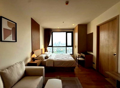 Condos for rent : Beautiful and very livable Fuse Sathorn Taksin condo for rent. Great price. Rarely available. Ready to move in. | Code DS2302 Line : @Dstay