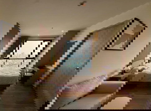 Beautiful and very livable Fuse Sathorn Taksin condo for rent. Great price. Rarely available. Ready to move in. | Code DS2302 Line : @Dstay