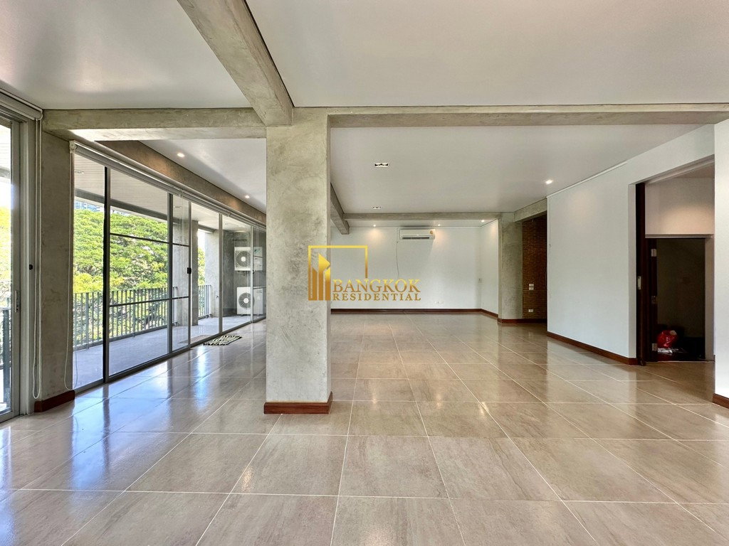 รูป Expansive 4 Bedroom Duplex Apartment For Rent in Thonglor - BR21050AP - รูปที่ 6/49