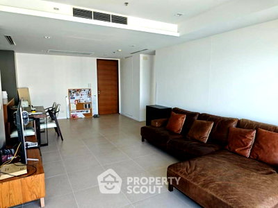 Condos for rent : 3-BR Condo At The River Condominium, 400m to BTS Saphan Taksin (ID 2758085)