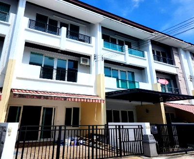 เช่าทาวน์โฮม ถนนประดิษฐ์มนูธรรม :  ให้เช่าทาวโฮม 3 ชั้น โครงการบ้านกลางเมือง S-Sense เอสเซ้นต์ พระราม 9 – ลาดพร้าว / แอร์ 4 เครื่อง / อยู่อาศัย หรือ Home Office ไม่จดบริษัท