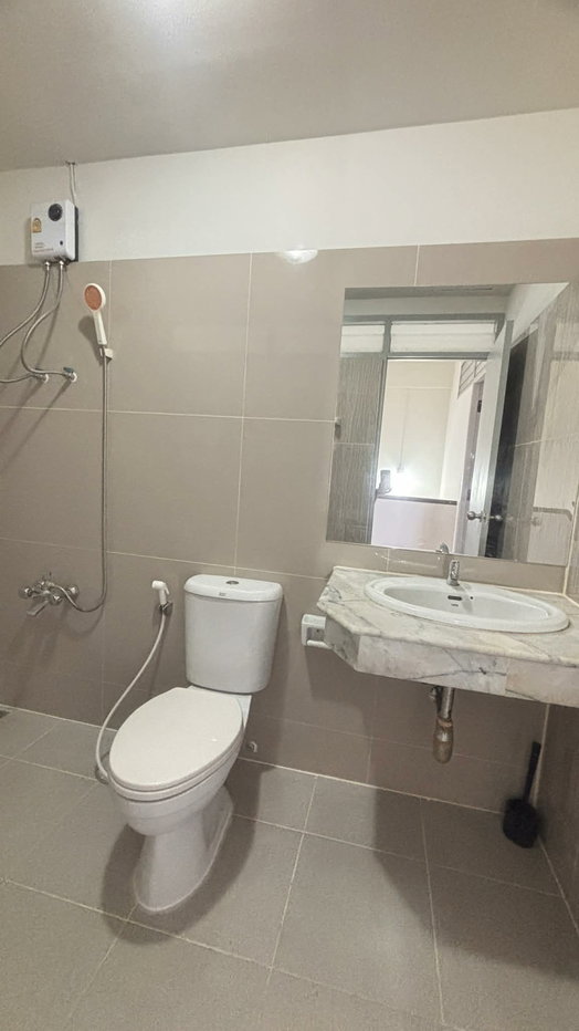 รูป ขาย ทาวน์เฮ้าส์ 2 ชั้น หมู่บ้าน สิรีนเฮ้าส์ วัชรพล รีโนเวท สวย ใหม่ ฟรีโอน - รูปที่ 17/22