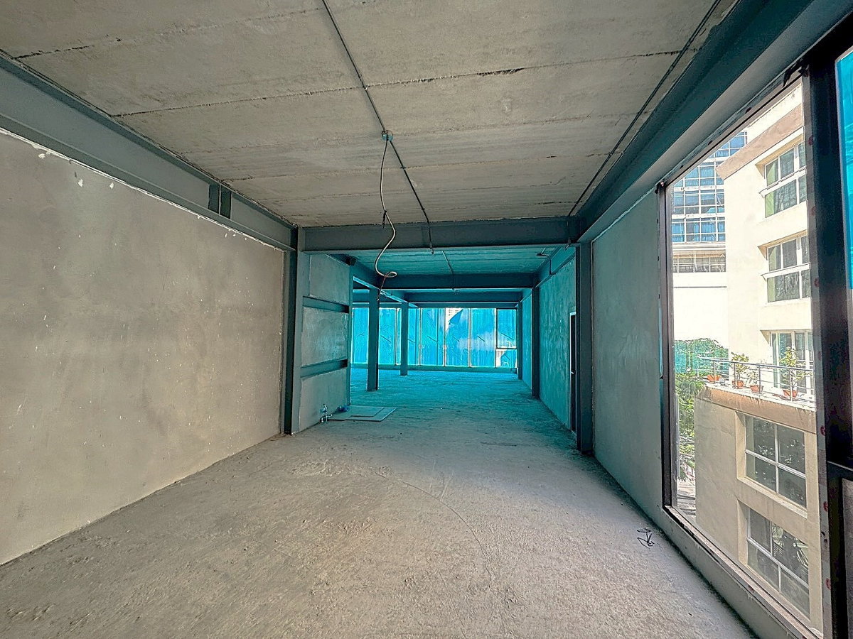 รูป 💥 พื้นที่ร้านค้าสร้างใหม่ ให้เช่า ราคาต่ำกว่าตลาด เพลินจิต เหมาะทำธุรกิจทุกประเภท ** NO CO-AGENT ** - รูปที่ 2/9