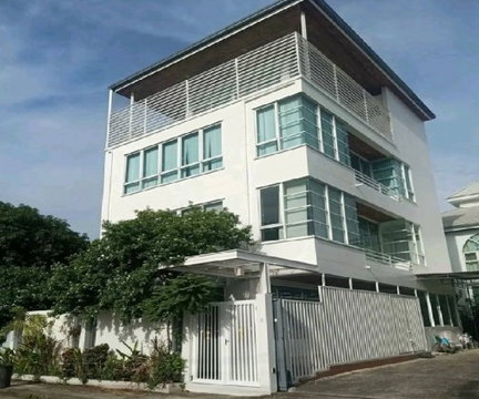 ให้เช่าอาคารสำนักงาน 4 ชั้น ย่านประชานิเวศน์ ใกล้ตลาดบองมาร์เช่ / แอร์ 5 เครื่อง / เฟอร์นิเจอร์สำนักงานบางส่วน / เหมาะเป็นสำนักงาน จดบริษัทได้