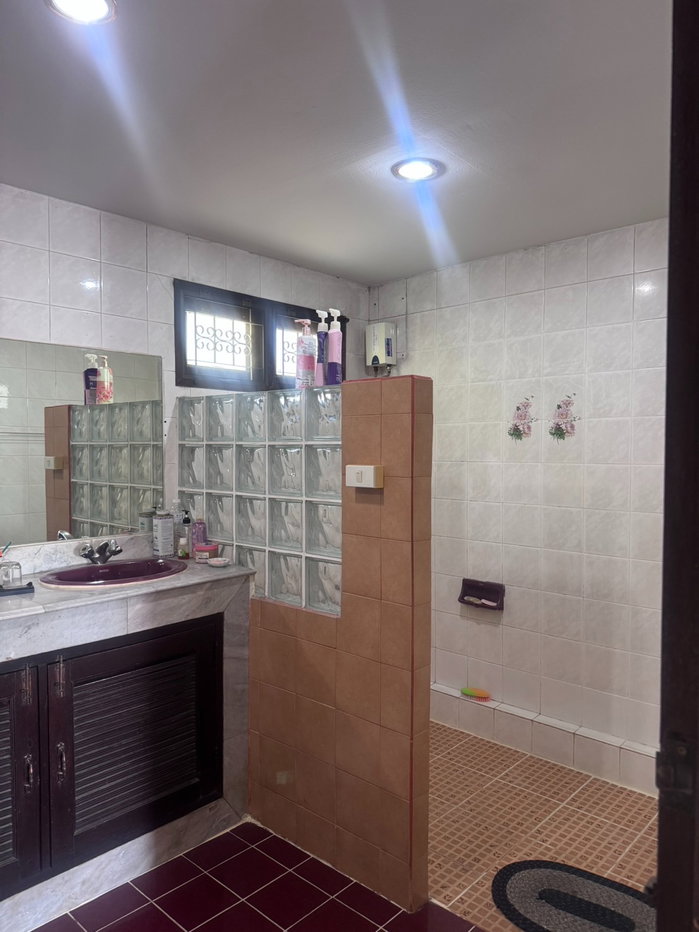รูป ขายบ้านพร้อมเนื้อที่กว้างๆ หมู่บ้านริมเวียง หายยา ในเมืองเชียงใหม่ ใกล้สนามบิน ใกล้เซนทรัลเชียงใหม่ แอร์พอร์ต -SC000451 - รูปที่ 39/44