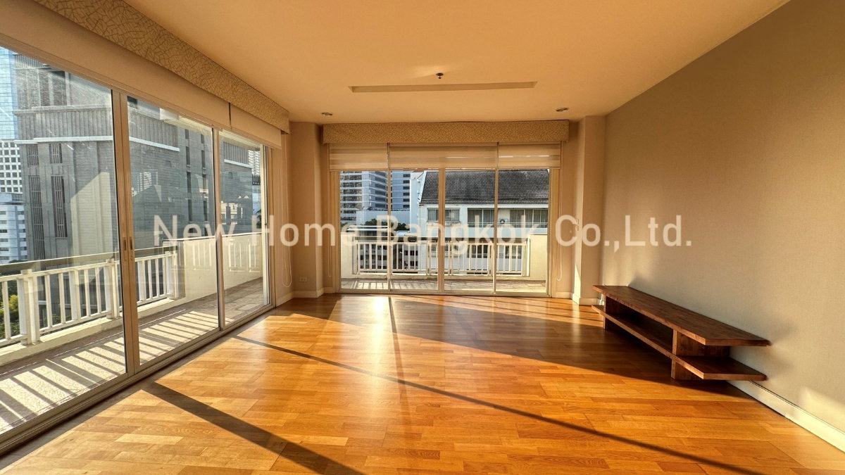 picture Condo for Rent in Sathorn Spacious Corner Unit 250 sqm - 2/30