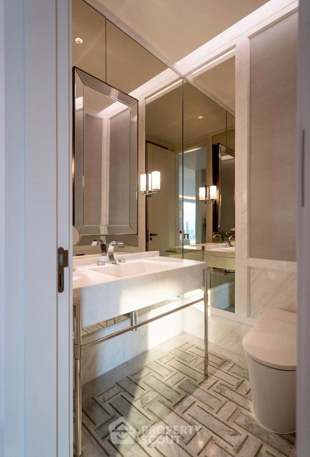 picture 3-BR Condo at One 89 Wireless near MRT Lumphini (ID 2762086) - 15/16