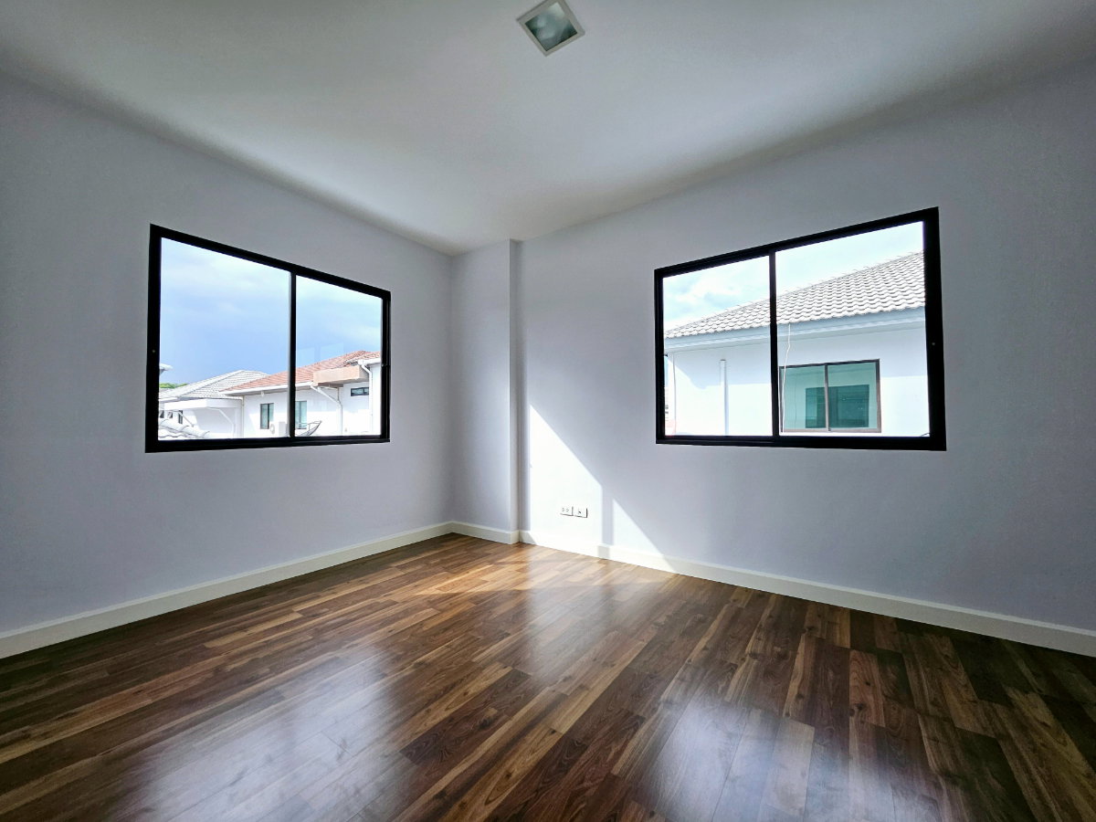 รูป 🏠 บ้านเดี่ยวหลังใหญ่ 6 ห้องนอน – ตอบโจทย์ทั้งอยู่อาศัยและ work from home - รูปที่ 33/42