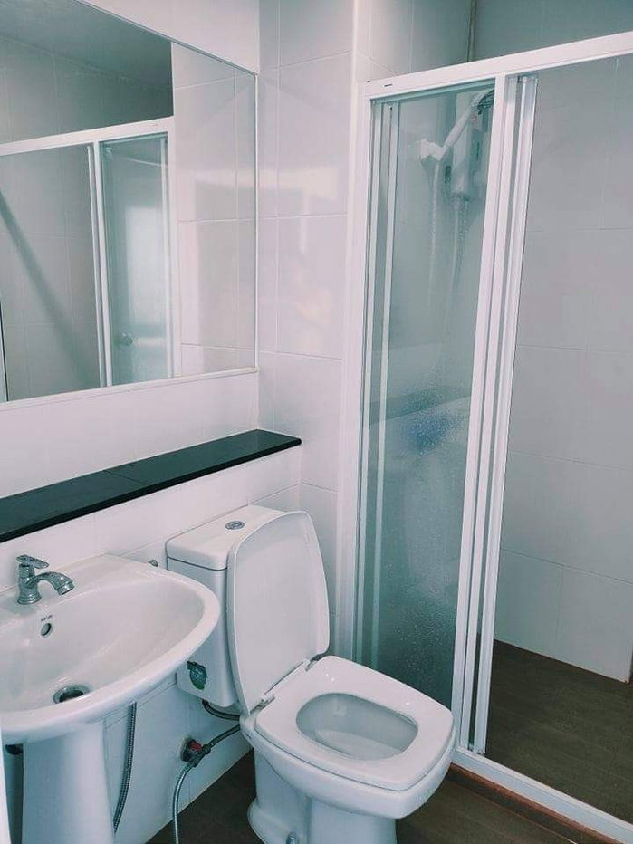 picture Regent Home 27 floor 21  corner room - 8/9