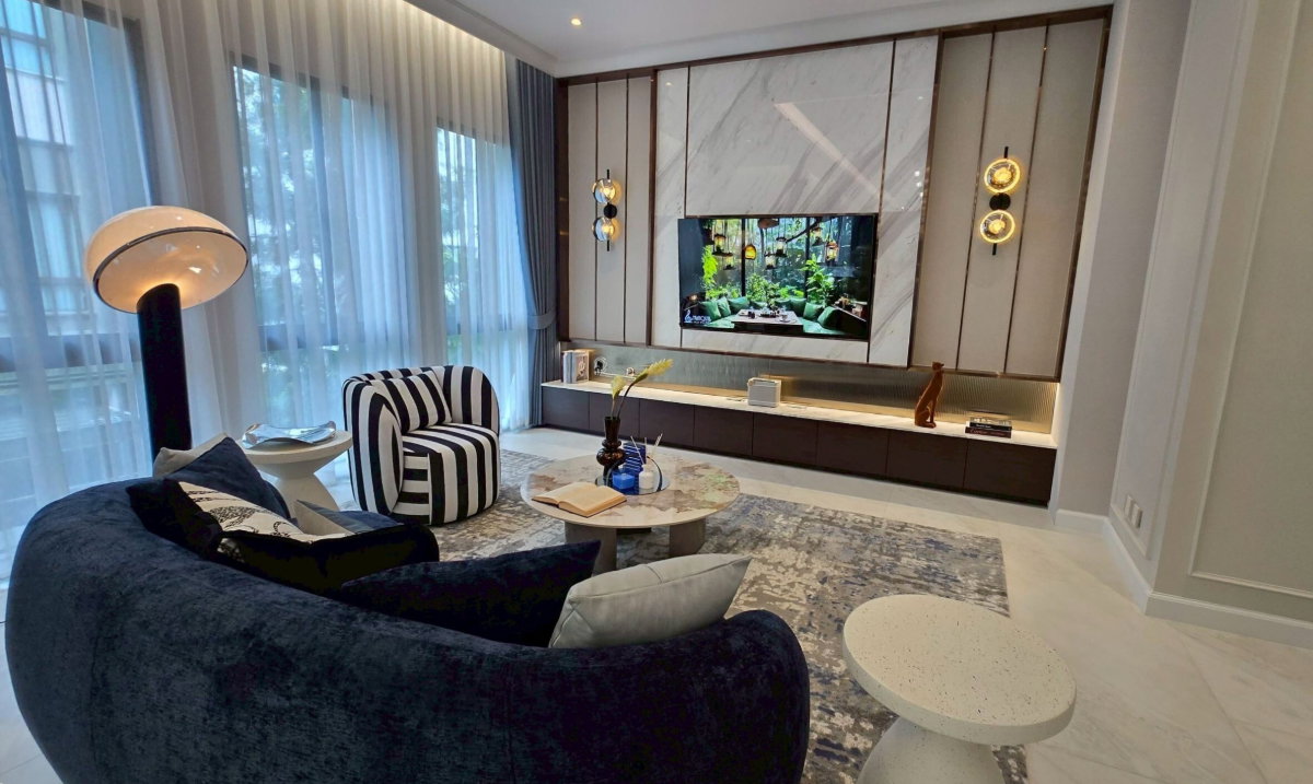 รูป 🏡 บ้านเดี่ยวหรู 4 ชั้น สร้างใหม่ สภาพ 100% ดีไซน์โมเดิร์น ตกแต่งครบ พร้อมเข้าอยู่ – ทำเลเอกมัย ** NO CO-AGENT ** - รูปที่ 3/20